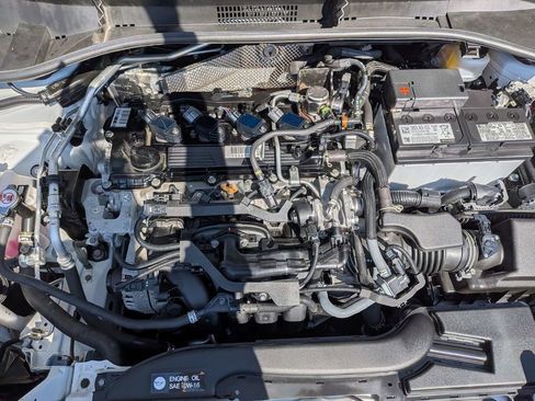 Used 2023 Toyota Corolla Cross L image 25