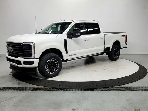 New 2026 Ford F250 Platinum image 3