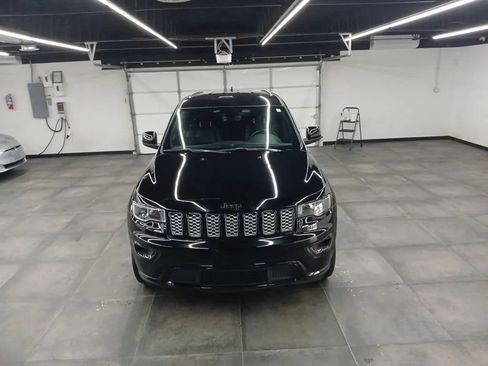 Used 2022 Jeep Grand Cherokee Laredo X RWD image 41
