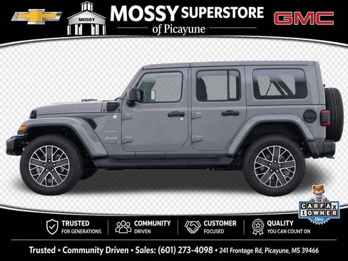 Used 2023 Jeep Wrangler Unlimited Sahara w/ Cold Weather Group AWD/4WD image 8