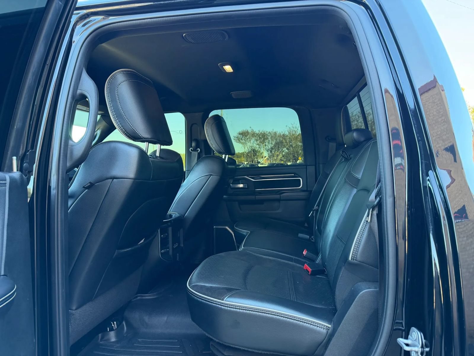 Used 2021 RAM 2500 Laramie w/ Night Edition AWD/4WD image 12