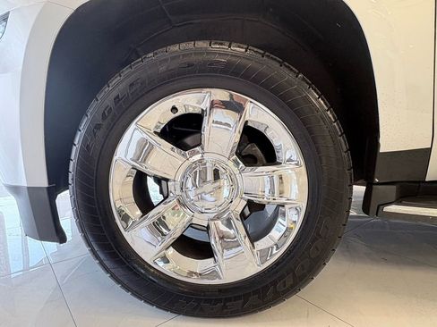 Used 2019 Chevrolet Tahoe LT w/ LT Signature Package AWD/4WD image 47