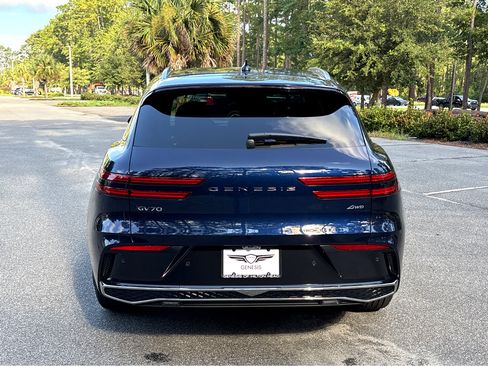 New 2026 Genesis GV70 2.5T image 30