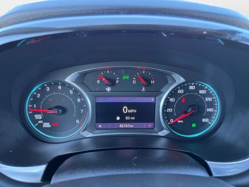 Used 2021 Chevrolet Traverse LT image 13