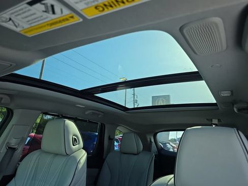 Certified 2025 Acura MDX SH-AWD w/ Advance Package image 26