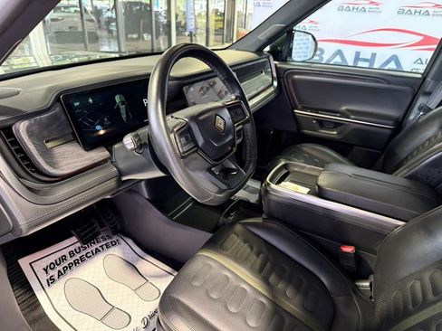 Used 2025 Rivian R1S Adventure AWD/4WD image 34