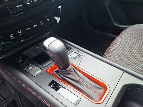 Certified 2025 Nissan Kicks SR FWD image 24