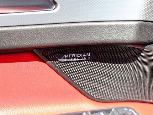 Used 2017 Jaguar XF R-Sport image 27