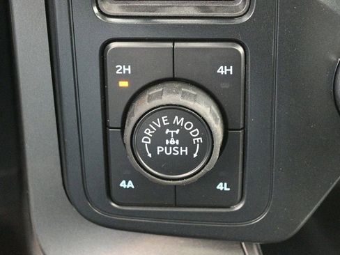 New 2025 Ford F150 Lariat w/ Equipment Group 502A High image 22