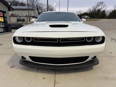 Used 2019 Dodge Challenger R/T w/ Plus Package image 4