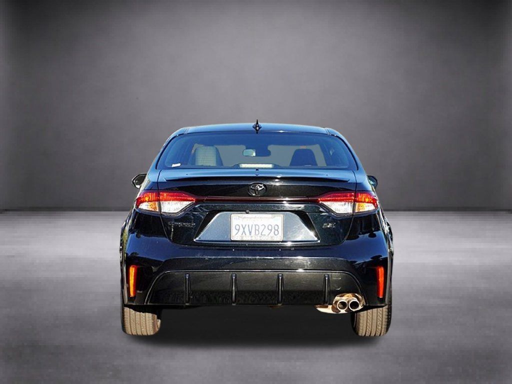 Used 2026 Toyota Corolla SE w/ SE Package FWD image 6