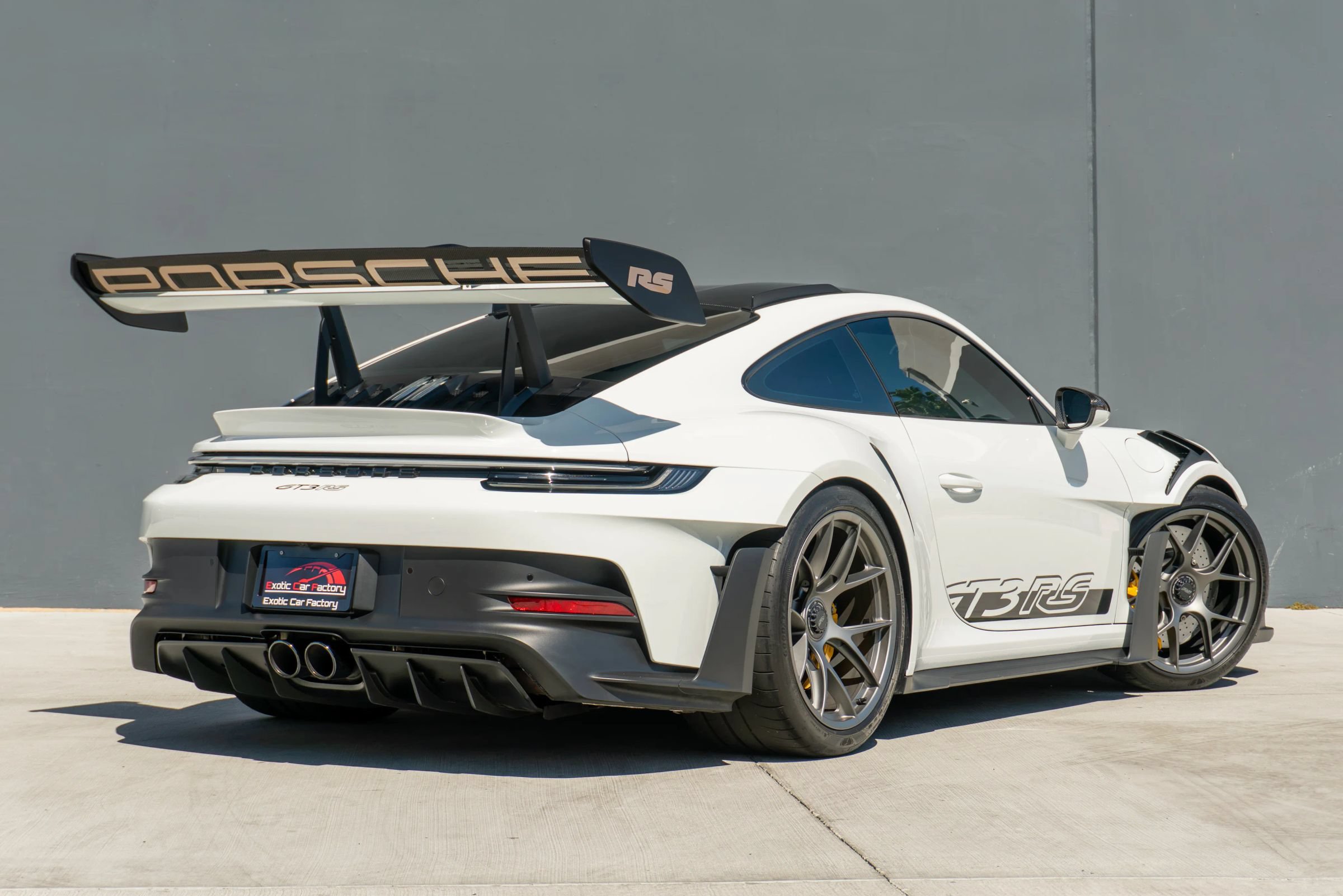 Used 2025 Porsche 911 GT3 RS RWD image 3