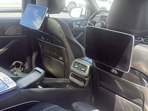 Certified 2024 Mercedes-Benz Maybach GLS 600 4MATIC image 21