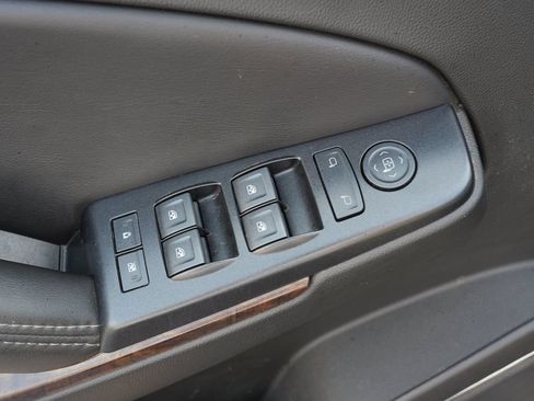 Used 2018 Chevrolet Tahoe LS w/ Skid Plate Package AWD/4WD image 17
