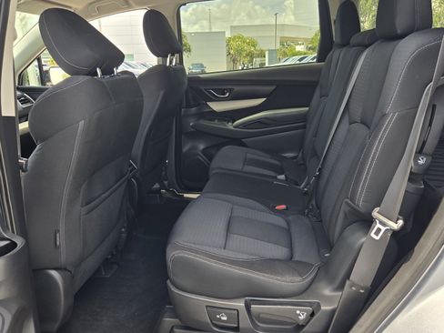 Used 2019 Subaru Ascent Premium w/ Popular Package #2 AWD/4WD image 11