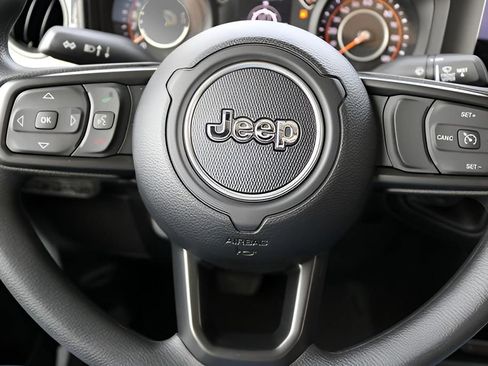 New 2026 Jeep Gladiator Sport AWD/4WD image 18