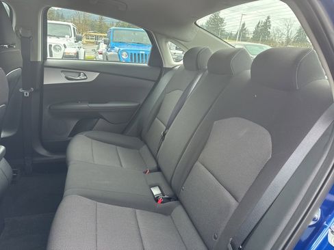 Used 2024 Kia Forte LXS image 17