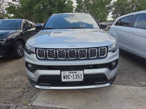 Used 2025 Jeep Compass Limited AWD/4WD image 7