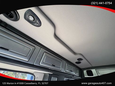 Used 2003 Ford E-150 and Econoline 150 Commercial Van 3D image 44