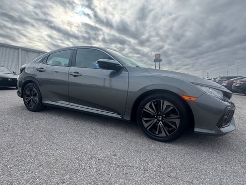 Used 2017 Honda Civic EX image 4