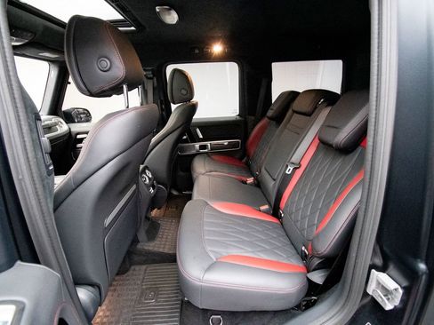 Used 2025 Mercedes-Benz G 63 AMG 4MATIC image 17