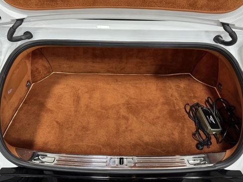 Used 2012 Bentley Mulsanne image 33