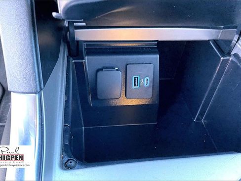 Certified 2023 Ford Explorer XLT w/ Equipment Group 202A image 32