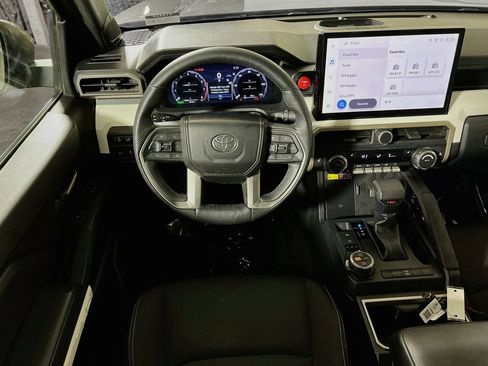 Used 2024 Toyota Tacoma TRD Off-Road w/ TRD Off Road Upgrade Package AWD/4WD image 19
