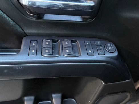 Used 2015 GMC Sierra 1500 SLE image 16