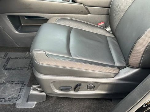 Certified 2025 Nissan Pathfinder SL AWD/4WD image 23