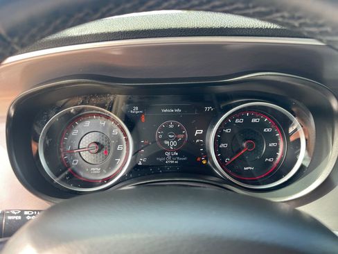 Used 2022 Dodge Charger SXT image 38