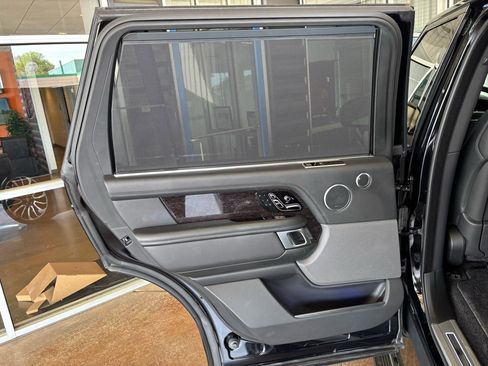 Used 2018 Land Rover Range Rover Long Wheelbase Autobiography image 33