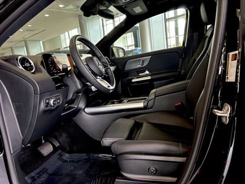 Certified 2025 Mercedes-Benz GLA 250 GLA 250 image 26