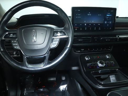 Used 2023 Lincoln Nautilus Reserve w/ Luxury Package image 30