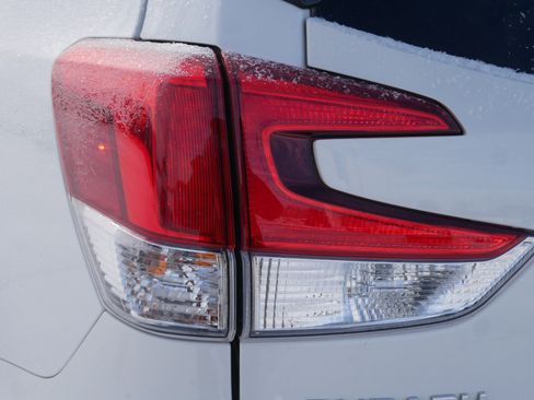 Used 2024 Subaru Forester Limited image 17