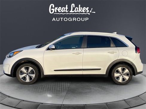 Used 2019 Kia Niro LX image 2