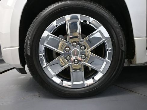 Used 2016 GMC Acadia Denali AWD/4WD image 18