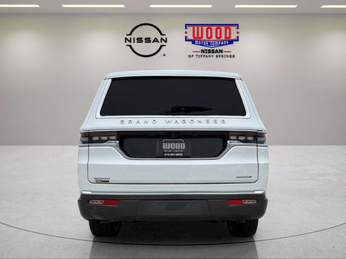Used 2022 Jeep Grand Wagoneer Series II w/ Convenience Group III AWD/4WD image 3
