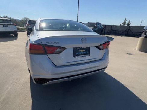 Used 2023 Nissan Altima 2.5 S image 7