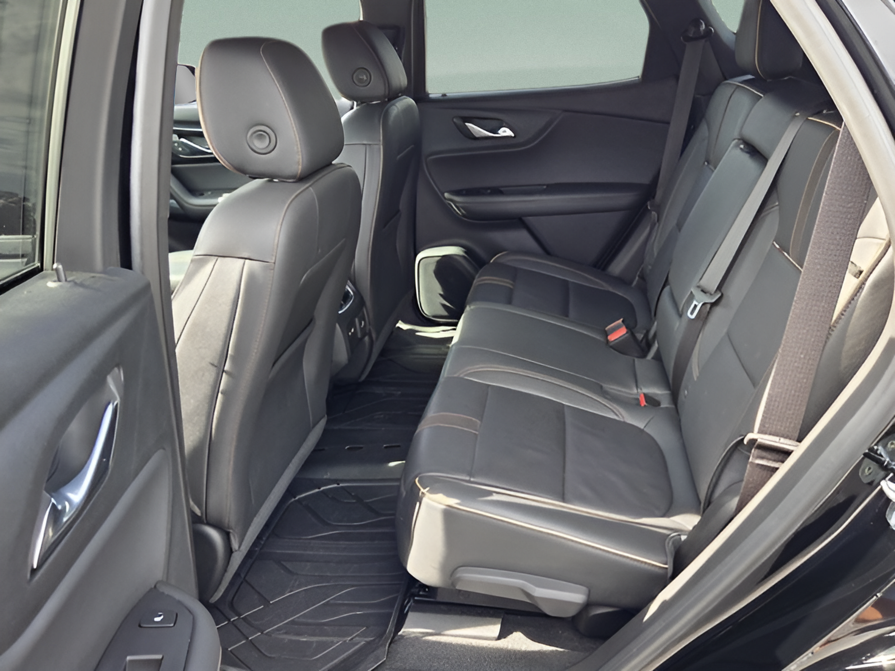 Certified 2022 Chevrolet Blazer Premier w/ Enhanced Convenience Package FWD image 10