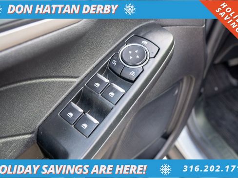 Used 2022 Ford Escape SEL image 15