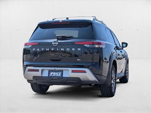 Used 2024 Nissan Pathfinder SL image 5
