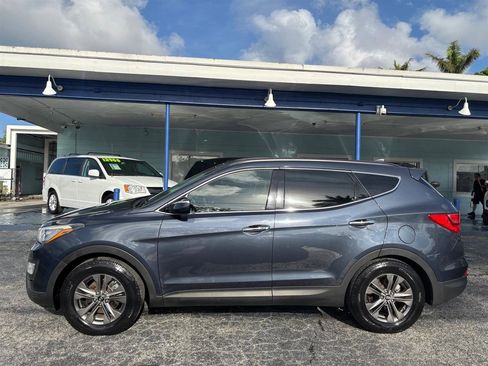 Used 2013 Hyundai Santa Fe Sport image 2