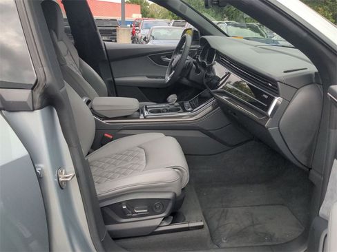Used 2023 Audi SQ8 Prestige w/ Prestige Package image 28