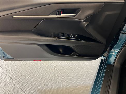 Used 2026 Toyota Camry LE w/ Convenience Package image 12