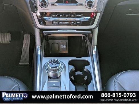 Used 2022 Ford Explorer XLT w/ Equipment Group 202A image 20