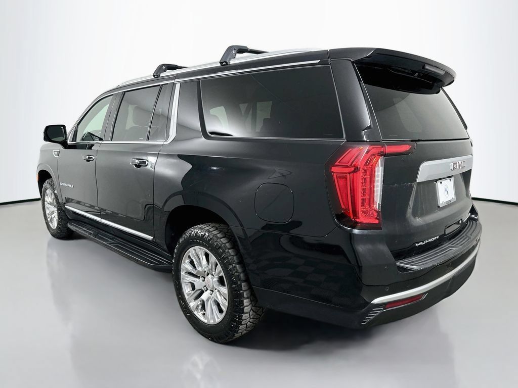 Used 2023 GMC Yukon XL Denali AWD/4WD image 7