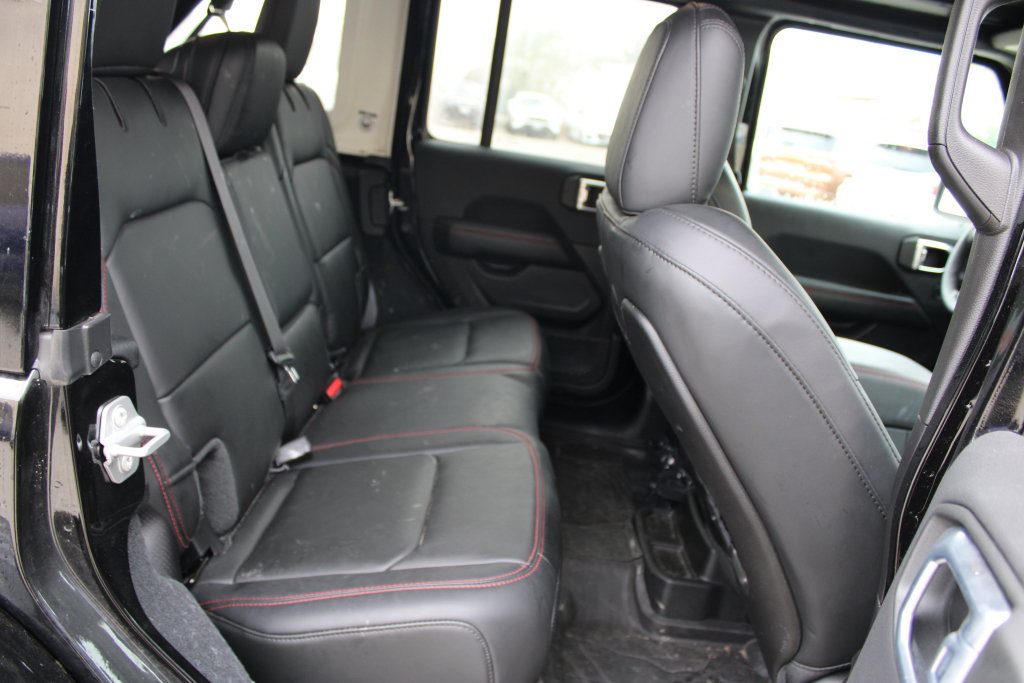 Used 2026 Jeep Wrangler Unlimited Rubicon AWD/4WD image 11