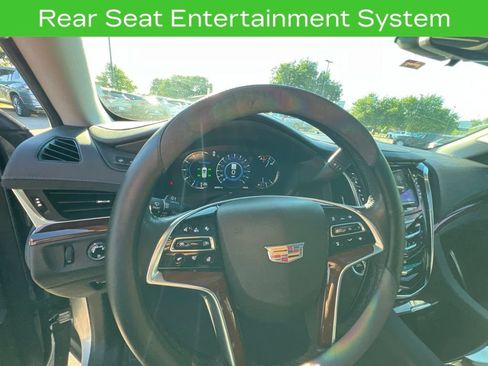 Certified 2020 Cadillac Escalade ESV Premium Luxury w/ LPO, Radiant Package AWD/4WD image 16