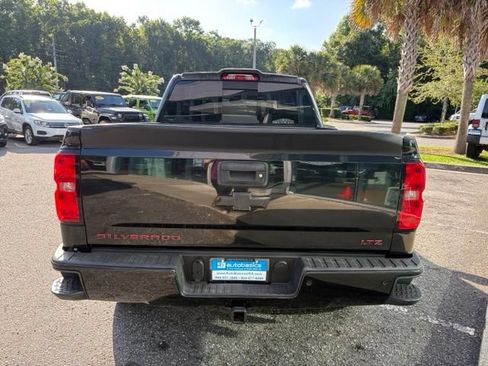 Used 2017 Chevrolet Silverado 1500 LT w/ Midnight Edition AWD/4WD image 4